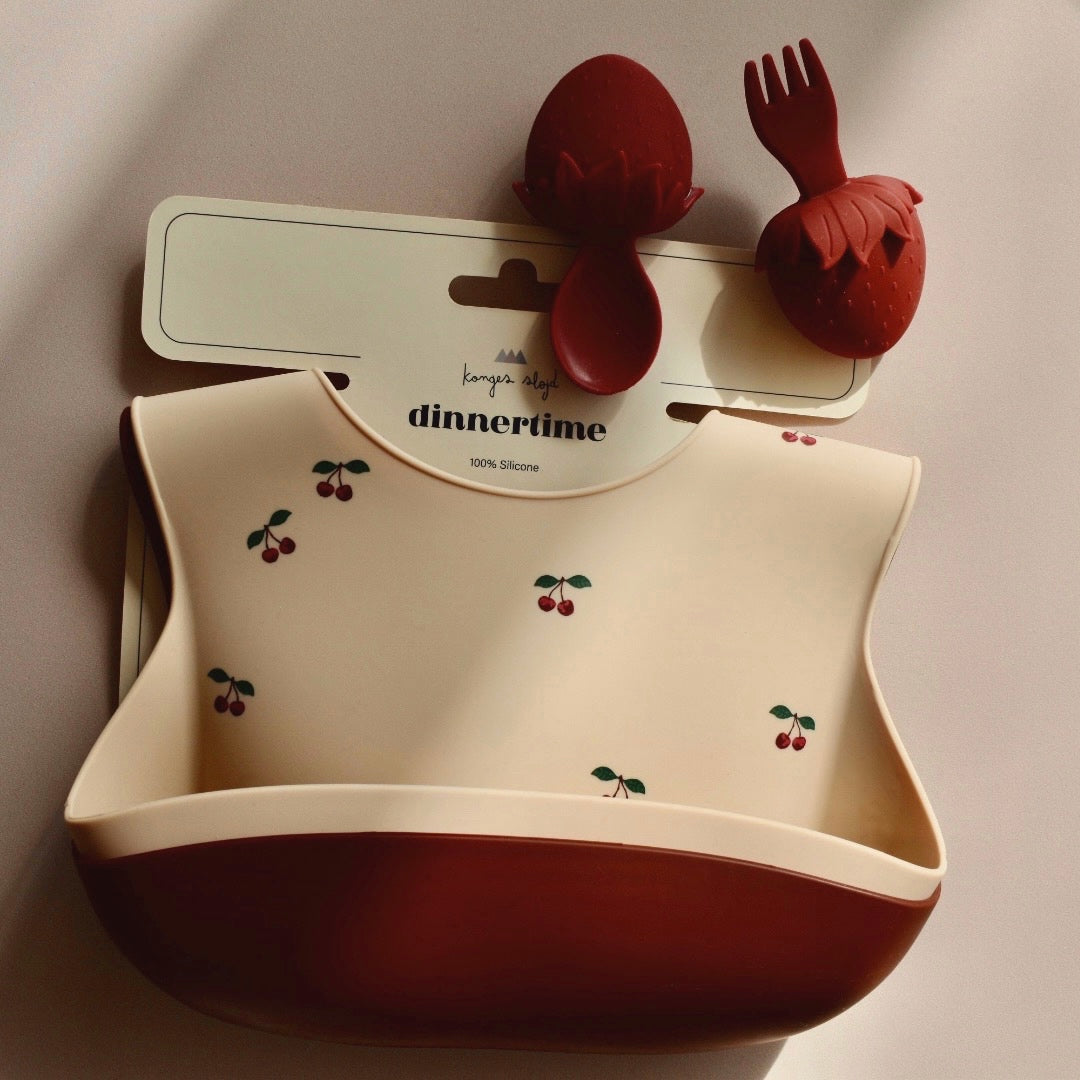 Set de 2 Baberos de Silicona Konges Sløjd Cherry/Mocca