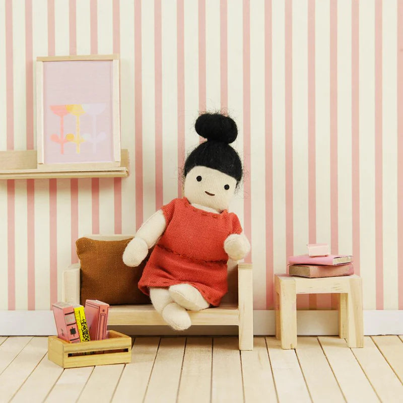 Holdie Folk June Olli Ella