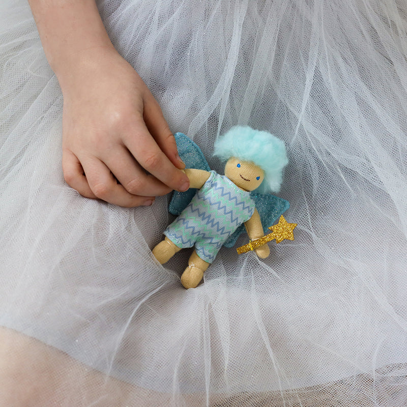 Holdie Folk Fairy Willow Olli Ella