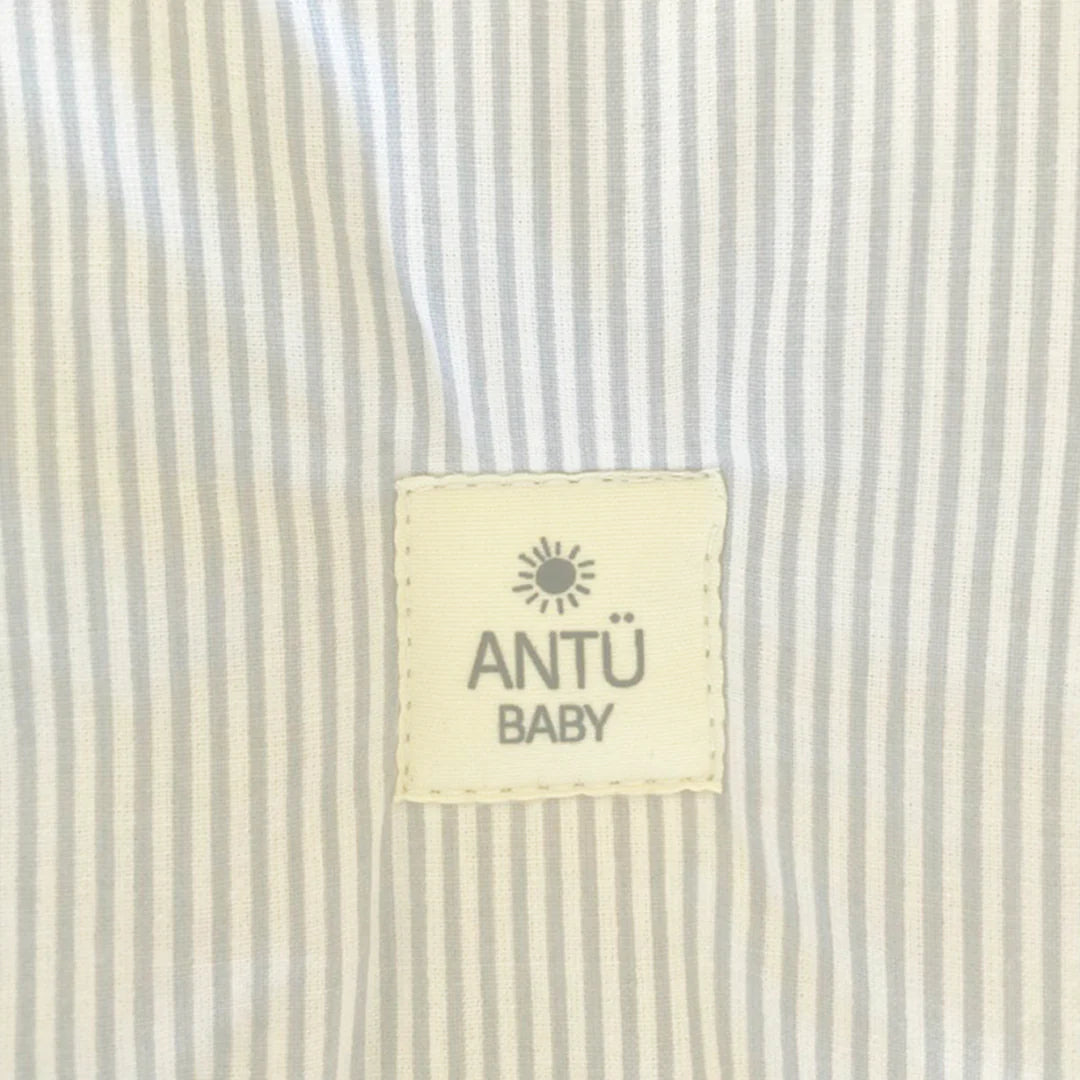 Protector acolchado para Coche Rayas Gris Antu Baby