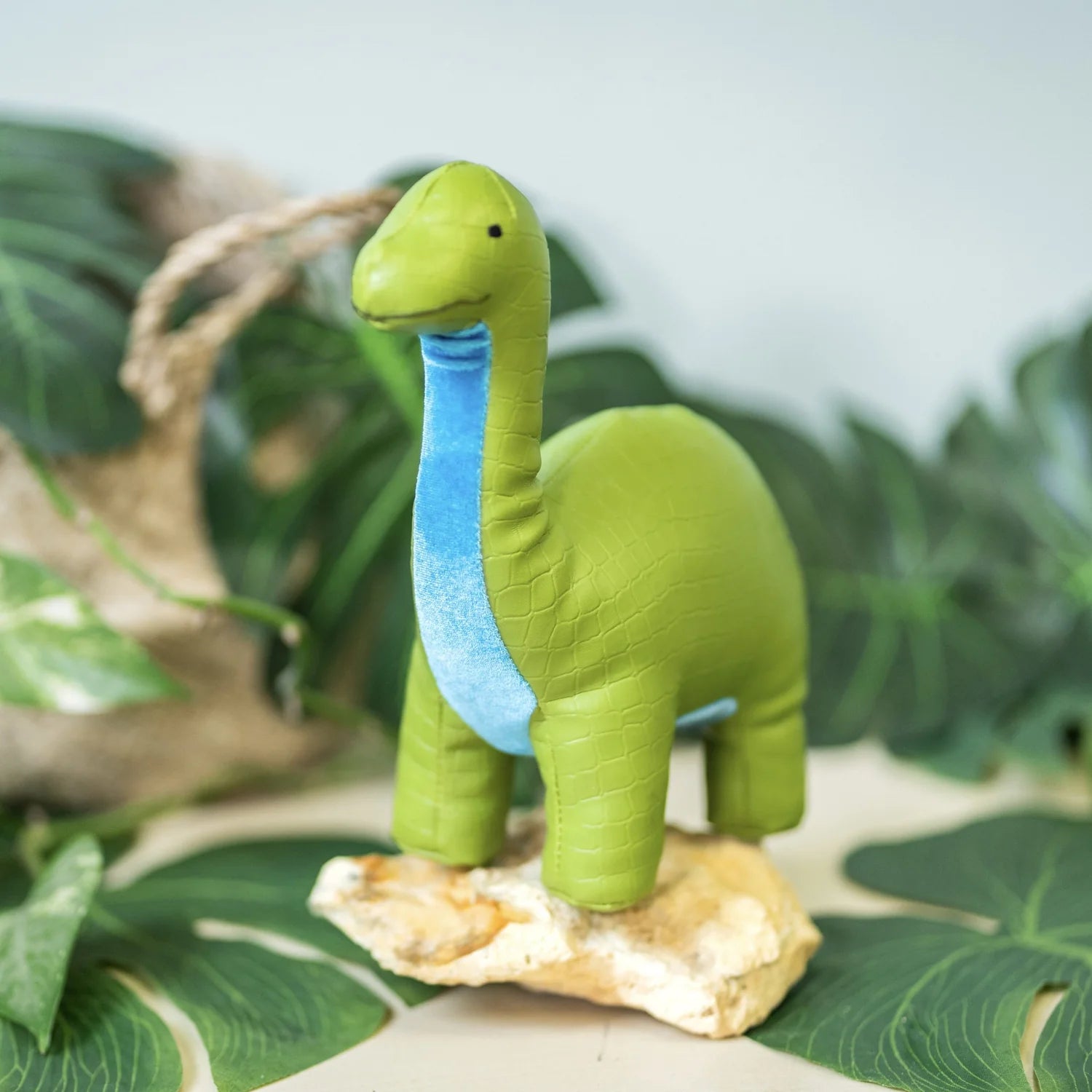 Dinosaurio Héctor el Braquiosaurio Little Big Friends