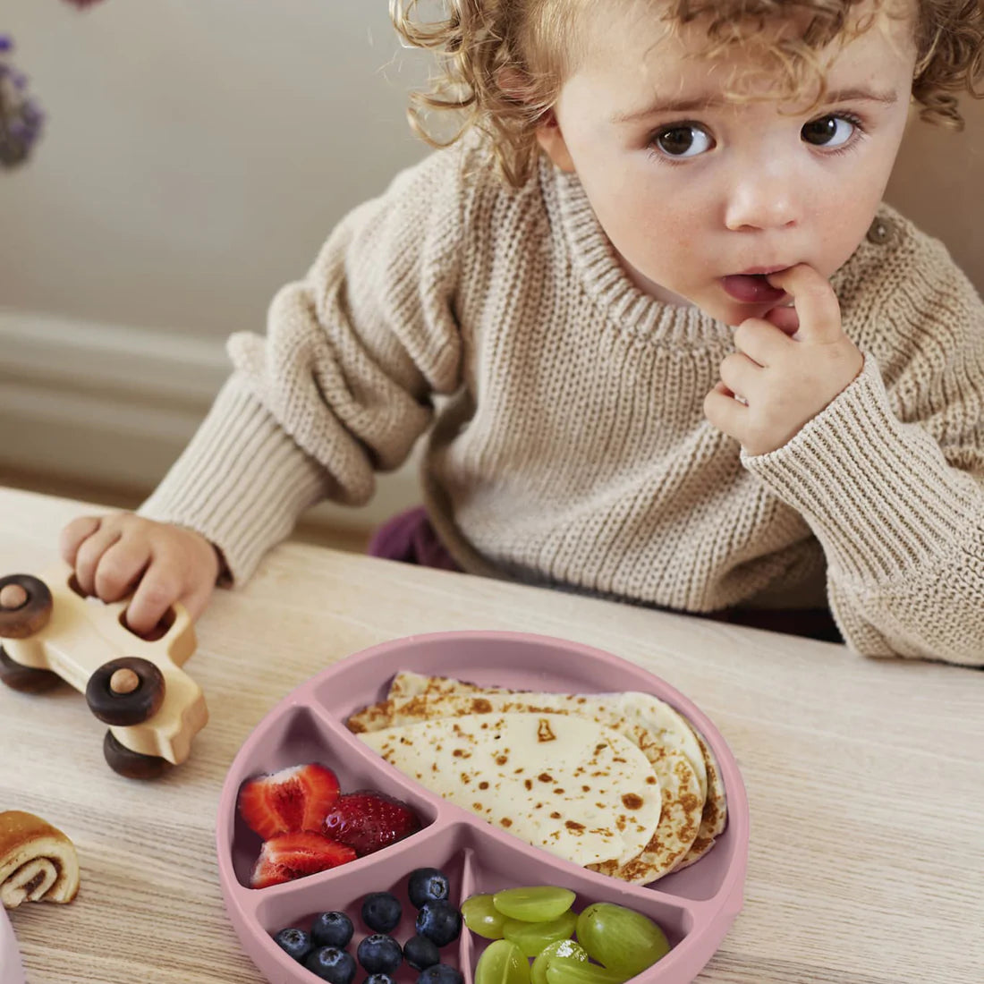 Plato de silicona con ventosa Everyday Baby Gris
