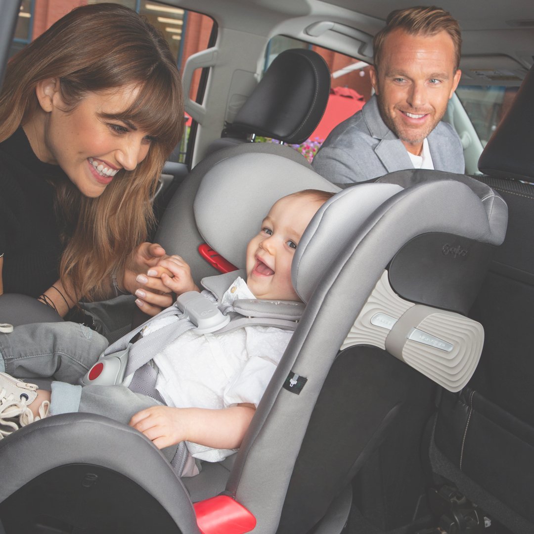 Silla de Auto Convertible todo en uno Eternis S All-In-One Grey Cybex