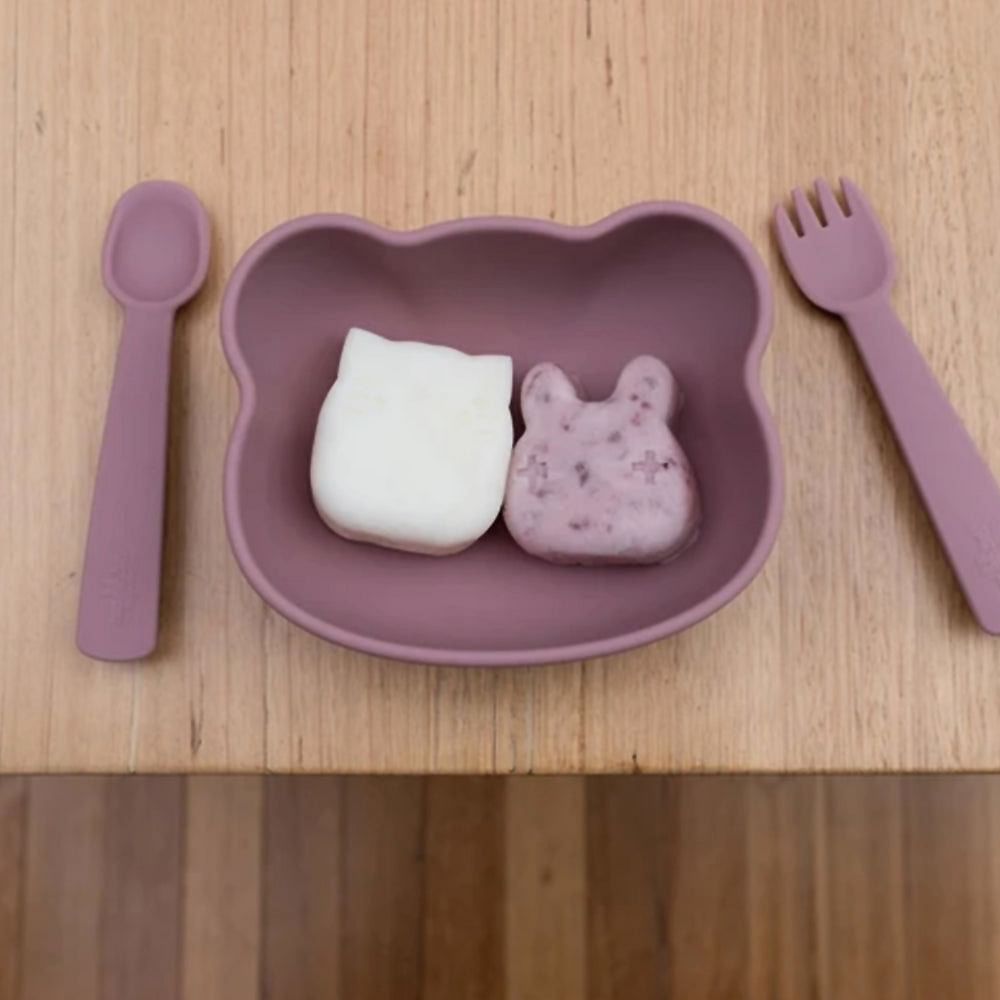 Cubiertos con caja Rosa We Might Be Tiny