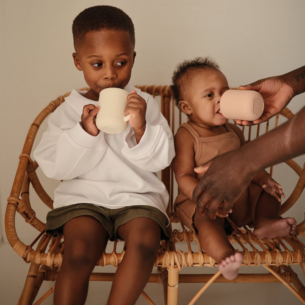 Vaso con Bombilla Mushie Blush