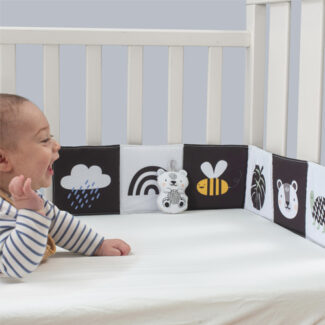 Libro Savannah Blanco y Negro Taf Toys